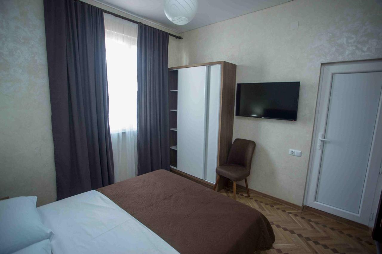 Hotel Lord Batumi Ngoại thất bức ảnh