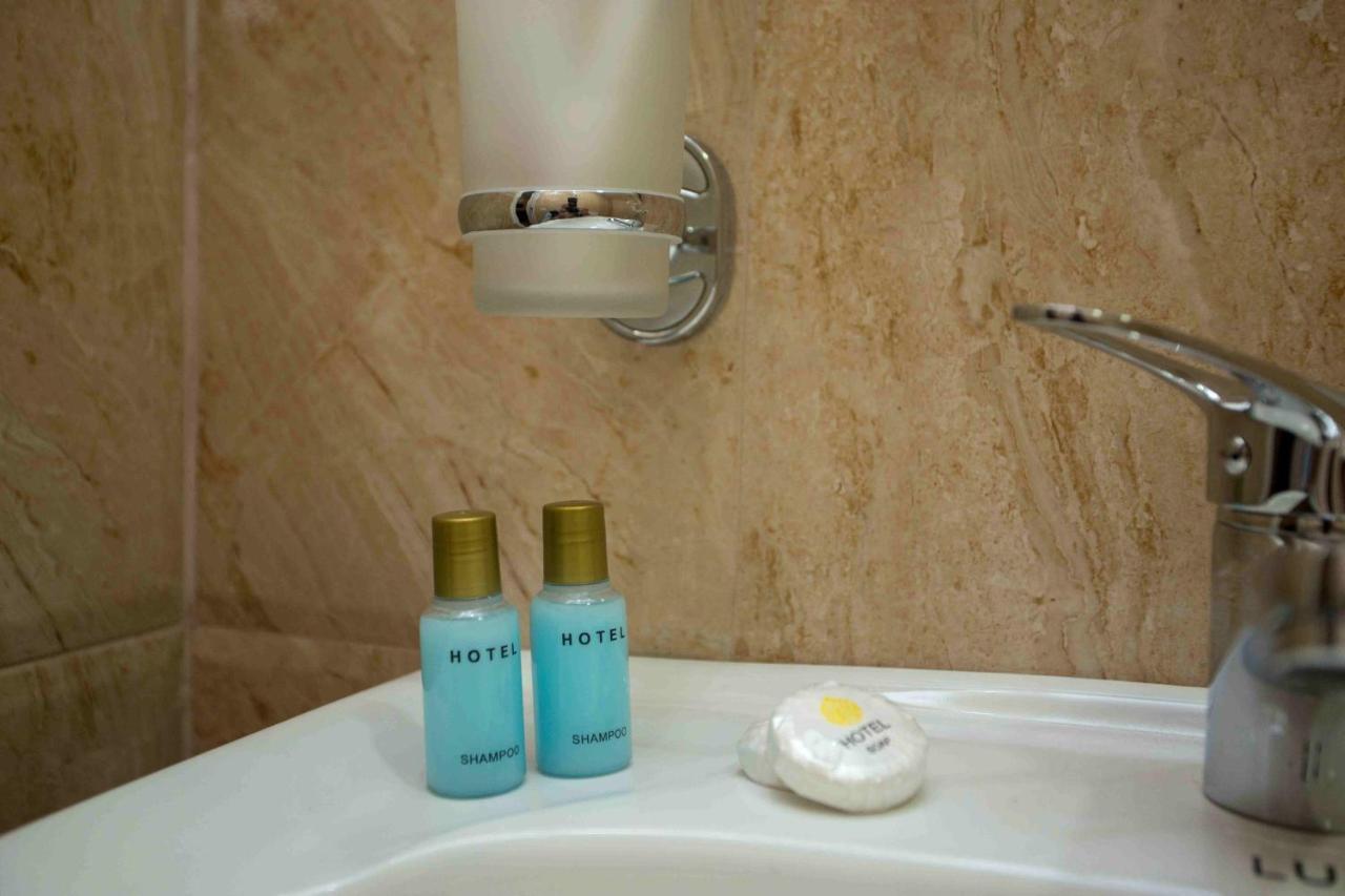 Hotel Lord Batumi Ngoại thất bức ảnh