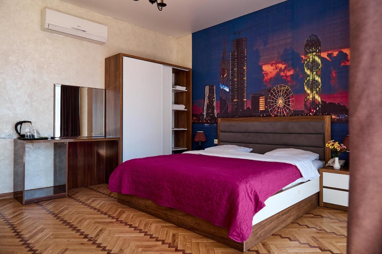 Hotel Lord Batumi Ngoại thất bức ảnh